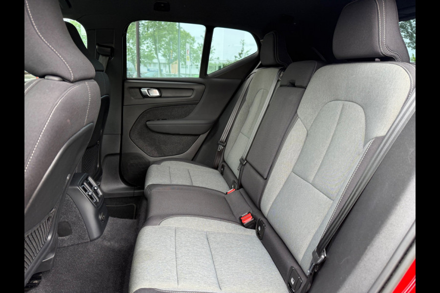 Volvo XC40 1.5 T4 Plug-in hybrid Plus Dark - Automaat - Navi - Climate - Parkeerhulp