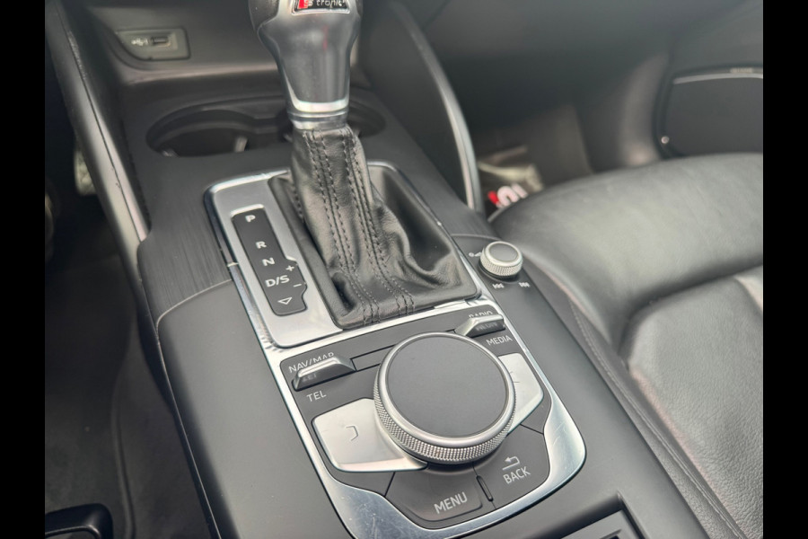 Audi A3 Sportback 35 TFSI Design S Tronic Panorama Leder Led