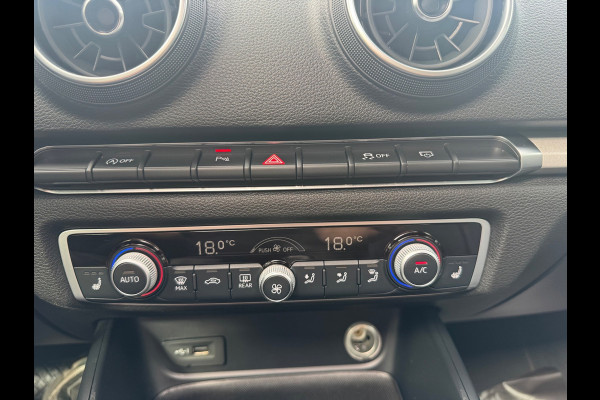 Audi A3 Sportback 35 TFSI Design S Tronic Panorama Leder Led