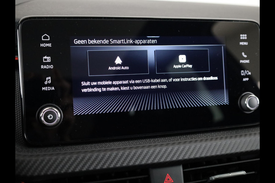 Škoda Kamiq Monte Carlo 1.0 TSI 115 pk 7 versn. DSG | Travel Assist Plus | Winter Pakket