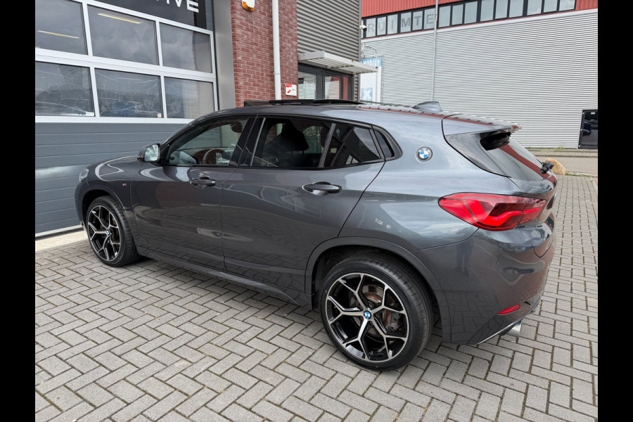 BMW X2 SDrive20i M-Sport LED Pano Leder Camera Head-up H/K