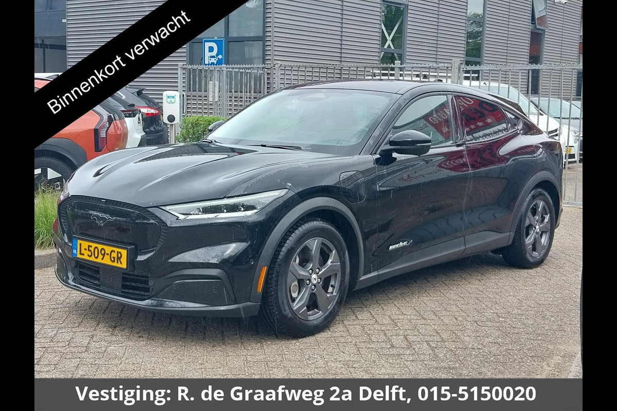 Ford Mustang Mach-E Extended RWD 98 kWh SOH 94% | Navigatie | Trekhaak | Stuur-& Stoelverwarming | Leder | Camera |