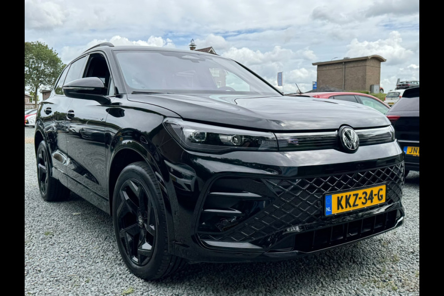 Volkswagen Tiguan 1.5 eHybrid plug in R-LINE SPORT LEDER/HEAD-UP/TREKHAAK/CAMERA