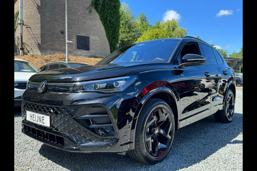 Volkswagen Tiguan 1.5 eHybrid plug in R-LINE SPORT LEDER/HEAD-UP/TREKHAAK/CAMERA