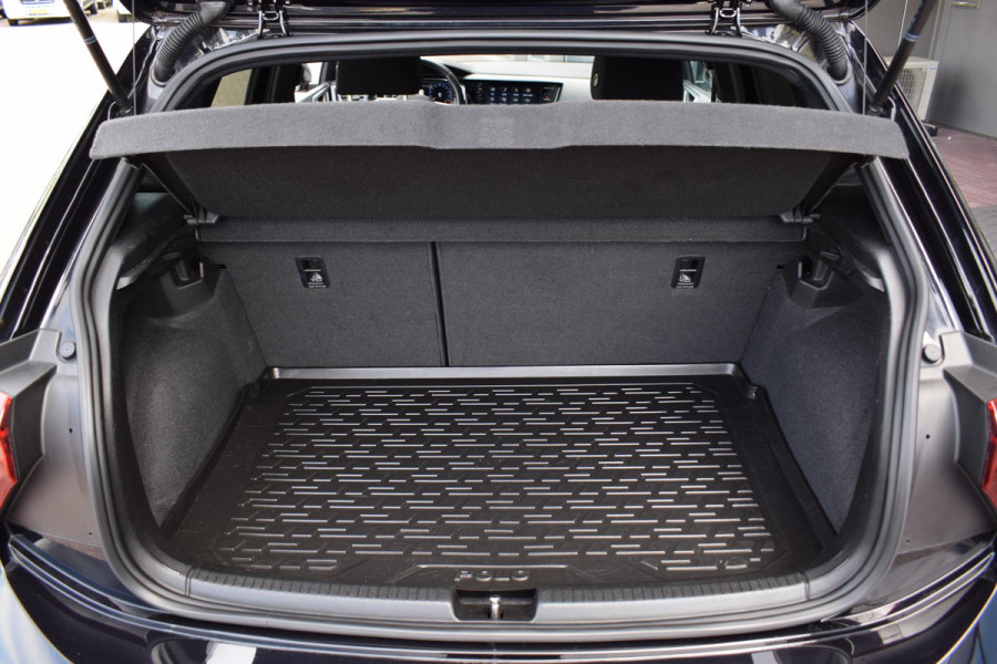 Volkswagen Polo 1.0 TSI R-Line Business | Pano | IQ | Beats | Stoelverwarming