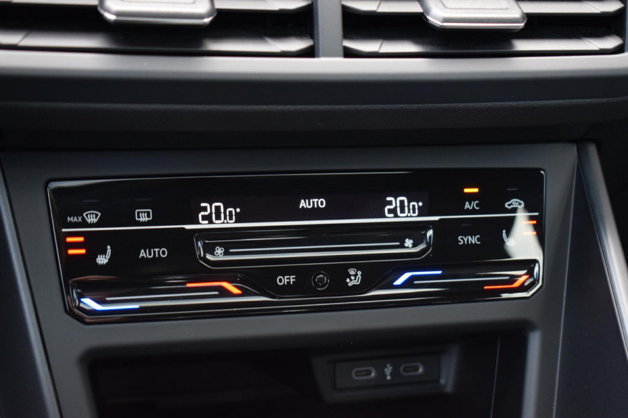 Volkswagen Polo 1.0 TSI R-Line Business | Pano | IQ | Beats | Stoelverwarming