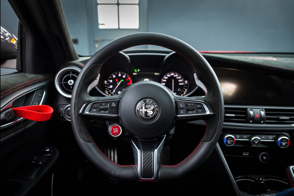 Alfa Romeo Giulia 2.9 V6 Quadrifoglio GTAm / PPF / 1e eig. / Keramisch / Nieuwstaat / 6-punt