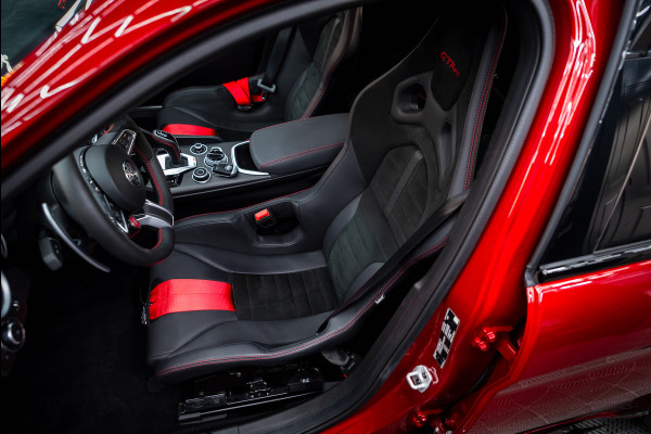 Alfa Romeo Giulia 2.9 V6 Quadrifoglio GTAm / PPF / 1e eig. / Keramisch / Nieuwstaat / 6-punt