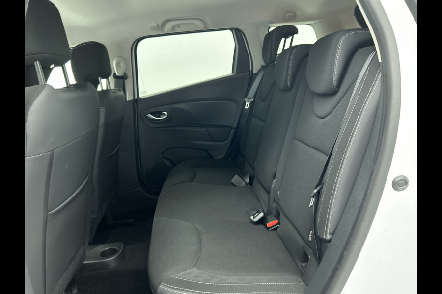 Renault Clio Estate 0.9 TCe Limited 90PK / Pdc. / Airco / Navigatie / Radio multimedia / Apk 06-2028