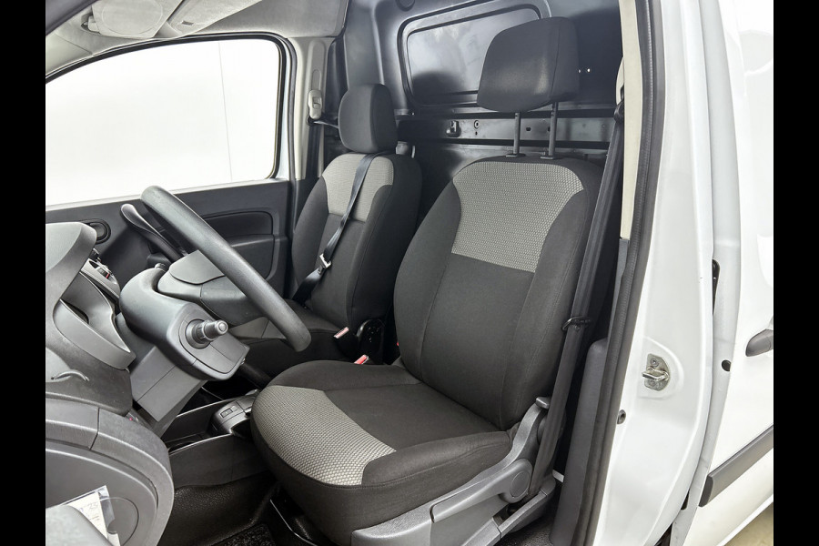 Renault Kangoo 1.5 DCi Euro6 75PK Comfort / 2x Schuifdeur / Trekhaak / Airco / Navigatie / Radio multimedia / Apk 08-2026