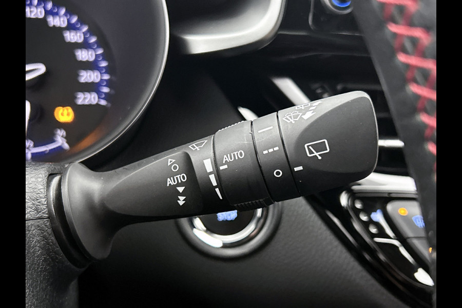 Toyota C-HR 2.0 Hybrid GR-Sport / Pdc+Camera / Airco-ecc./ Navigatie / Xenon / 1/2 Leder / Radio multimedia / Apk 02-2026
