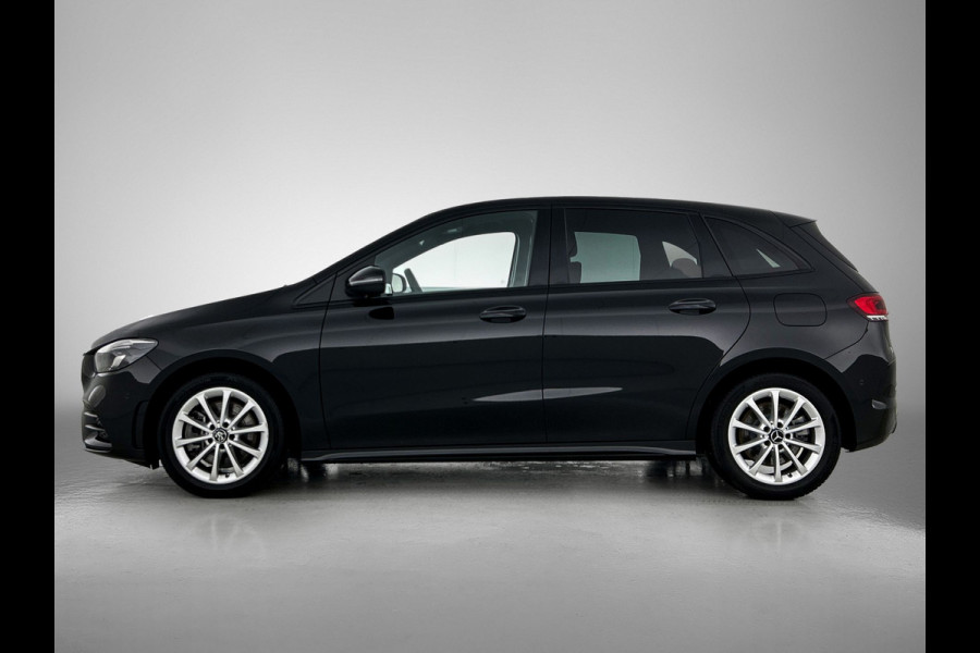Mercedes-Benz B-Klasse 250 e Hybride Premium Design AMG line / 1/2 Leder / Stoelverwarming / Pdc+Camera / Navigatie / Apk 01-2028