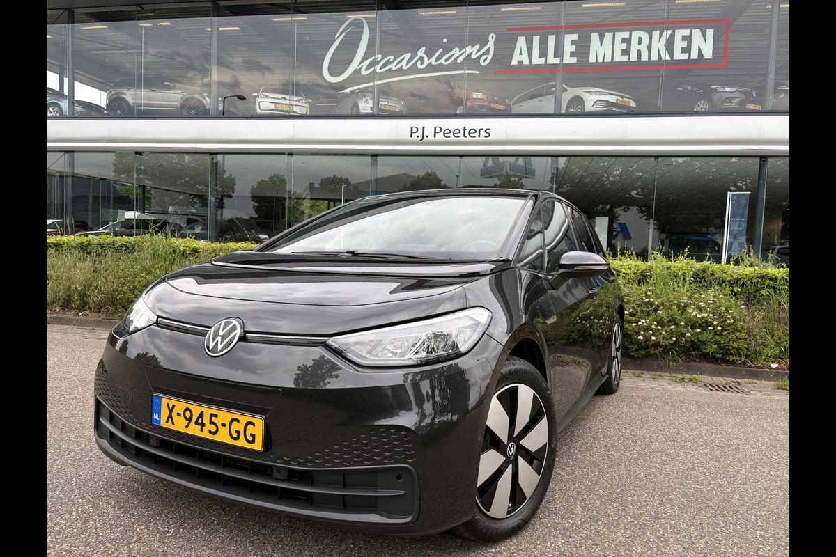 Volkswagen ID.3 Pro Advantage 58 kWh Airco - Achteruitrijcamera - Navigatie - Apple carplay - parkeersensoren - Voorstoelen verwarmd - Rondomzicht camera - Licht metalen velgen 18 inch - Radio - Led verlichting  - Stuur multifunctioneel - Cruise control