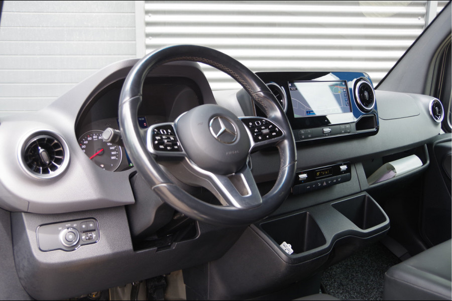 Mercedes-Benz Sprinter 317 1.9 CDI L1H1 RWD AUT. 3-ZITS, LEDER, MBUX 10'', STOELVERWARMING, LEDER STUUR, CRUISE, CLIMA, GEVEERDE STOEL