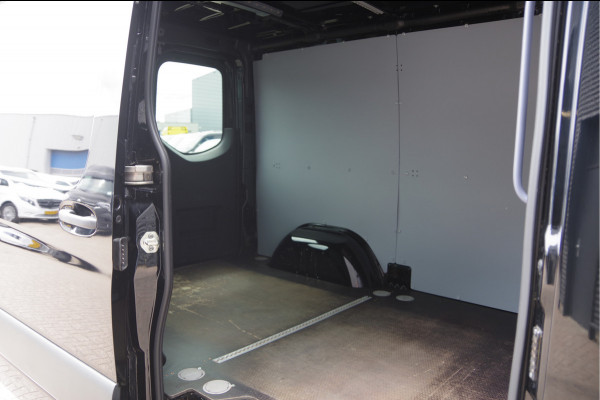 Mercedes-Benz Sprinter 317 1.9 CDI L1H1 RWD AUT. 3-ZITS, LEDER, MBUX 10'', STOELVERWARMING, LEDER STUUR, CRUISE, CLIMA, GEVEERDE STOEL