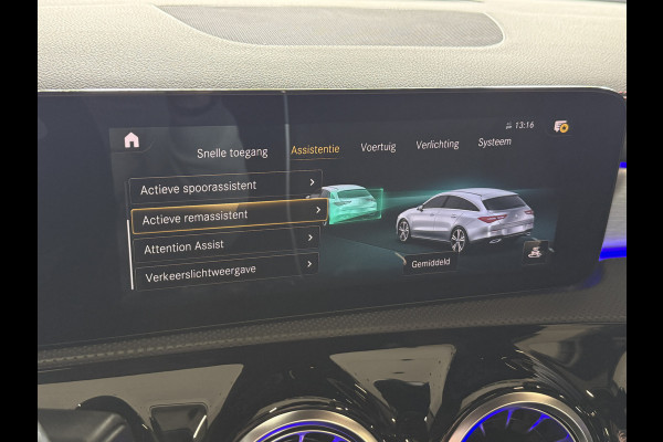 Mercedes-Benz CLA-Klasse Shooting Brake 200 Business Solution AMG | Pano | Sfeerverl. | Burmester | Keyless