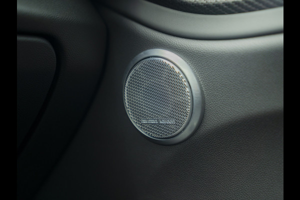 Alfa Romeo Giulia 2.9 V6 Quadrifoglio | Akrapovic | Carbon stoelen | Harman/Kardon | Facelift | Adapt. cruise