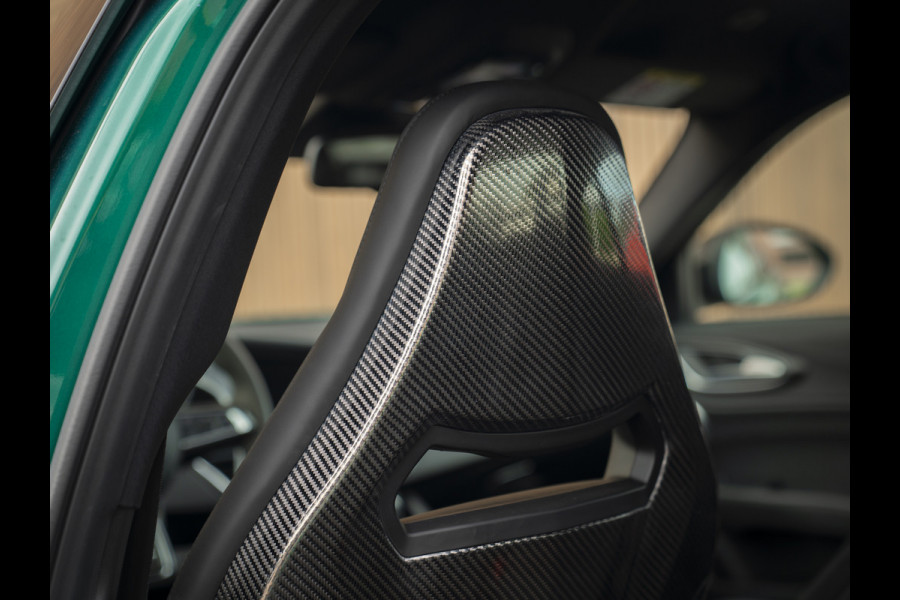 Alfa Romeo Giulia 2.9 V6 Quadrifoglio | Akrapovic | Carbon stoelen | Harman/Kardon | Facelift | Adapt. cruise
