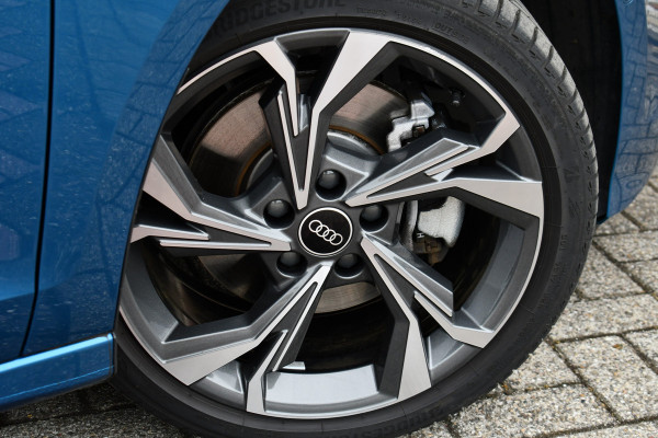 Audi A3 Sportback 40 TFSI e 29dkm | Atollblau | S-zetels | El-klep