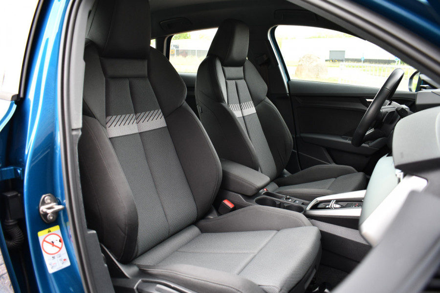 Audi A3 Sportback 40 TFSI e 29dkm | Atollblau | S-zetels | El-klep