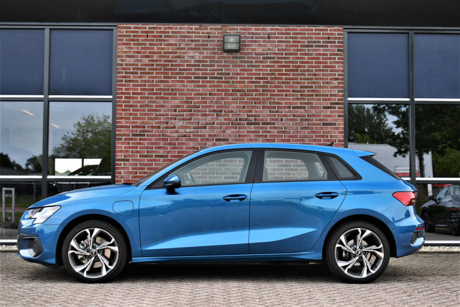 Audi A3 Sportback 40 TFSI e 29dkm | Atollblau | S-zetels | El-klep