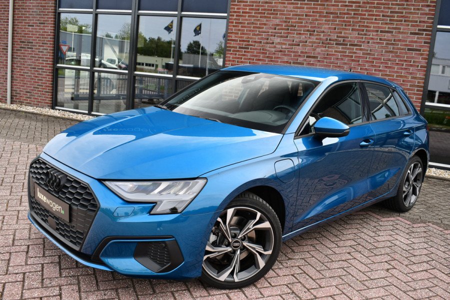 Audi A3 Sportback 40 TFSI e 29dkm | Atollblau | S-zetels | El-klep