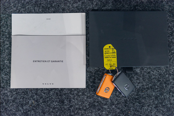 Volvo XC40 Aut. B3 Plus Dark Stoelverwarming Parkeercamera HarmanKardon 163pk