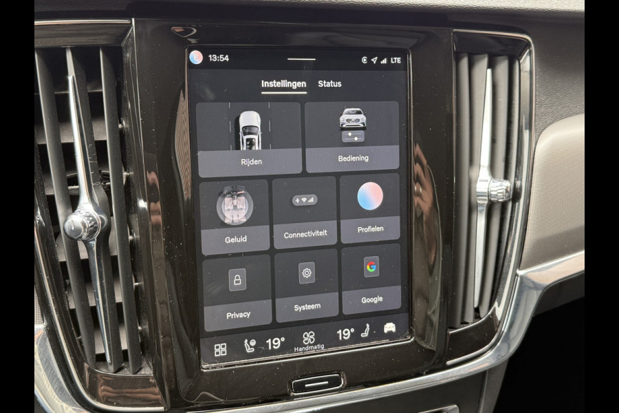 Volvo V90 2.0 B4 Momentum Business | Keyless | Trekhaak | Apple Carplay