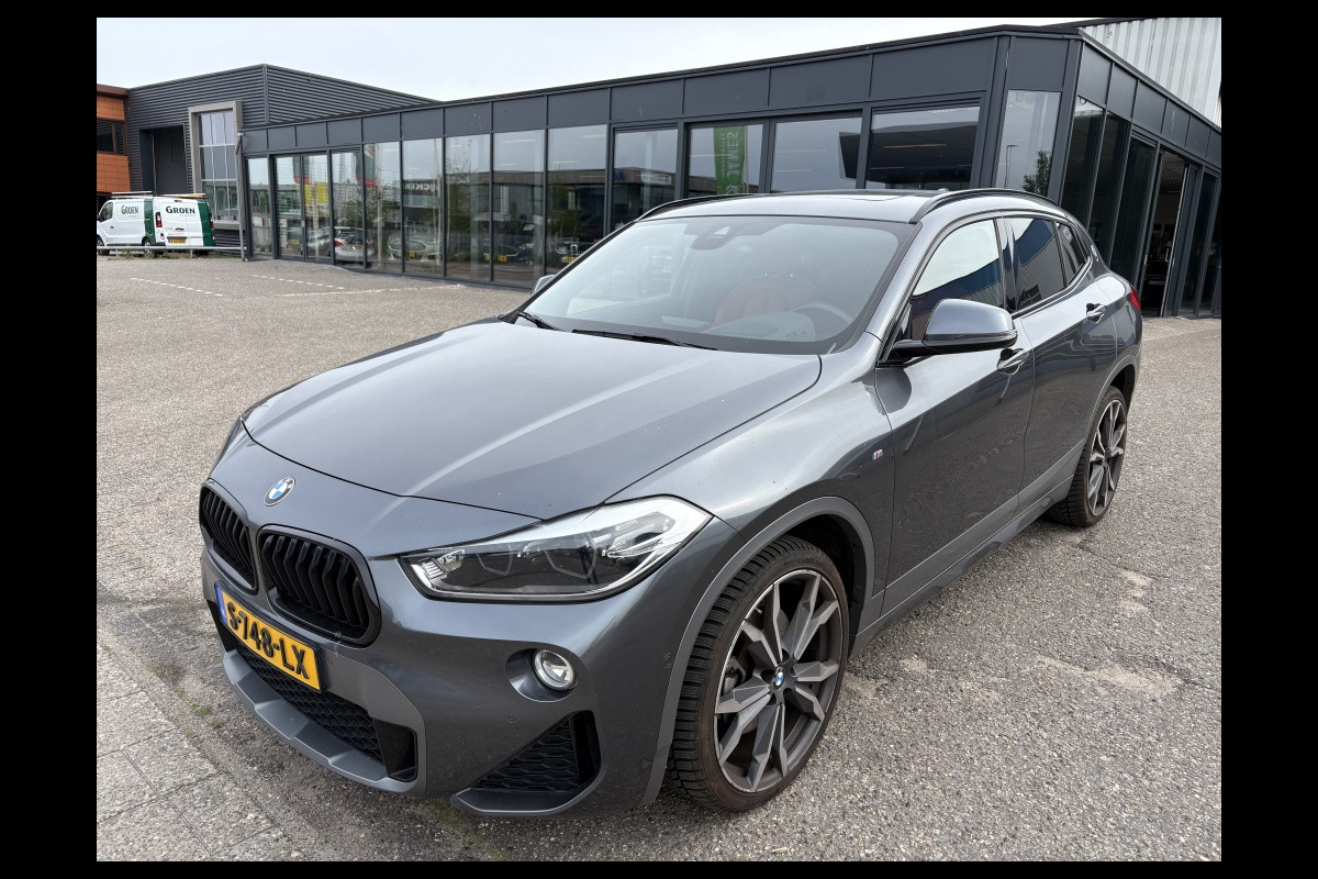 BMW X2 sDrive20i High Executive | Panodak | Leer | Trekhaak | Automaat