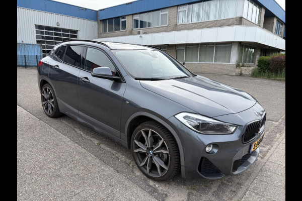 BMW X2 sDrive20i High Executive | Panodak | Leer | Trekhaak | Automaat