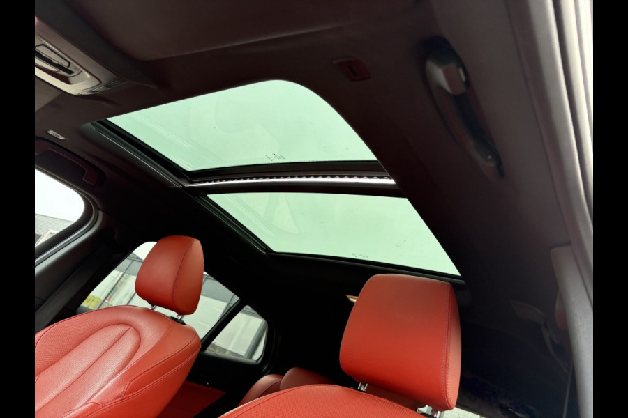 BMW X2 sDrive20i High Executive | Panodak | Leer | Trekhaak | Automaat