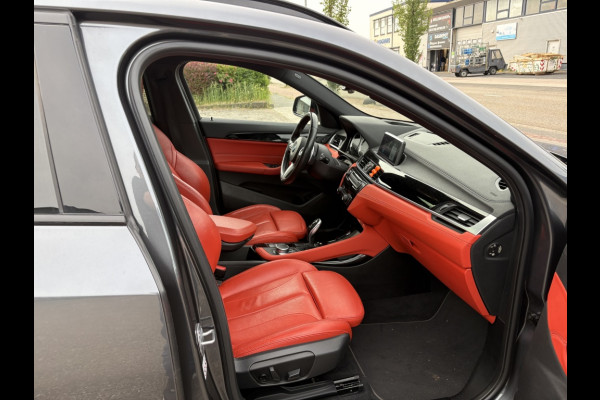 BMW X2 sDrive20i High Executive | Panodak | Leer | Trekhaak | Automaat