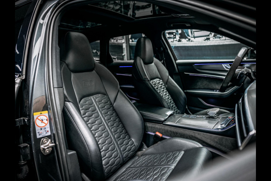 Audi RS6 Avant TFSI quattro | VOSSEN | Akrapovic | Pano |