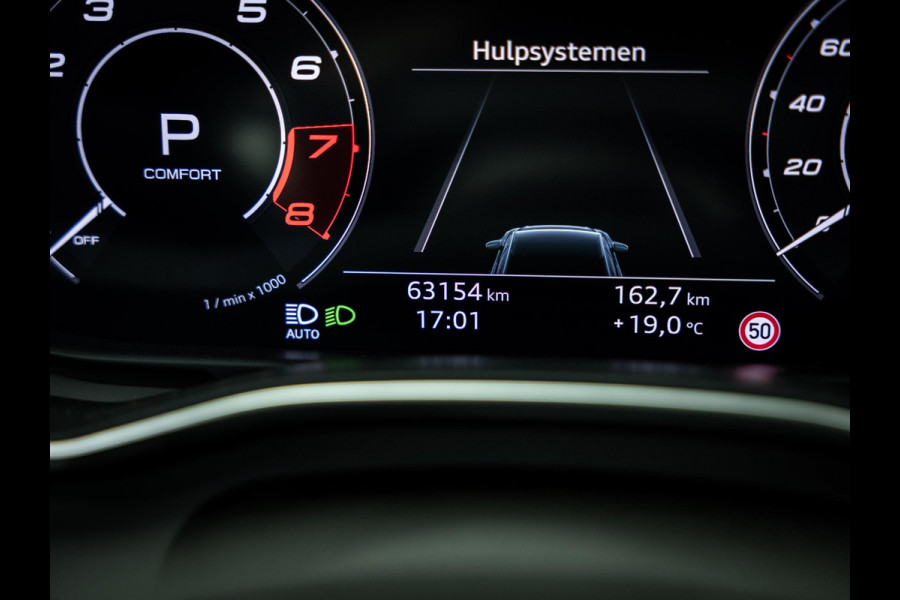 Audi RS6 Avant TFSI quattro | VOSSEN | Akrapovic | Pano |