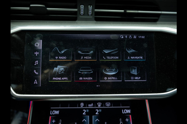 Audi RS6 Avant TFSI quattro | VOSSEN | Akrapovic | Pano |