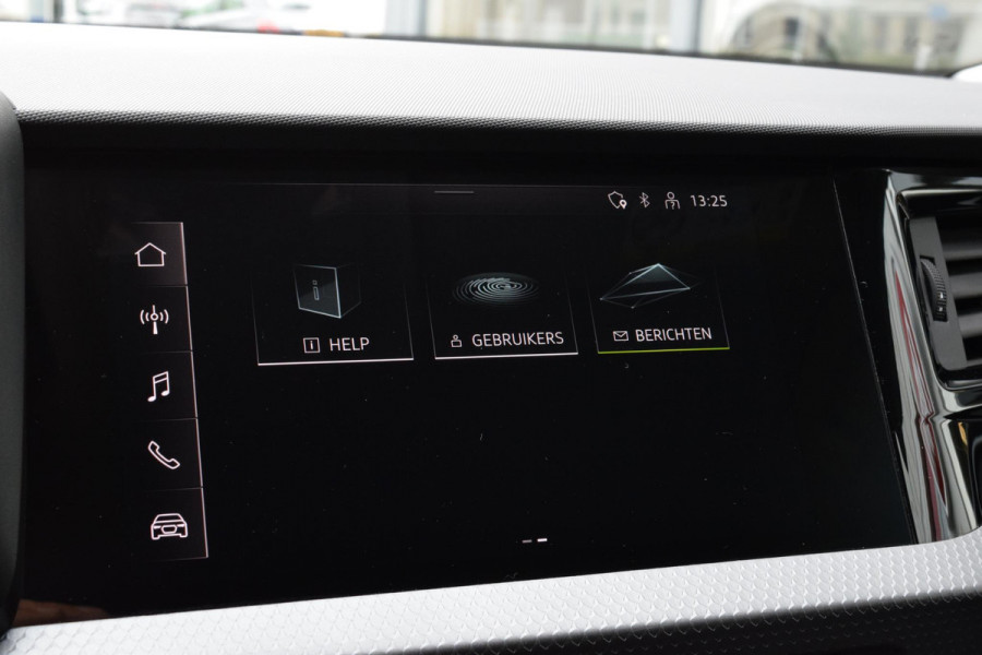 Audi A1 Sportback 25 TFSI|2x S-Line|18"|Carplay|PDC|Stoelverw.|