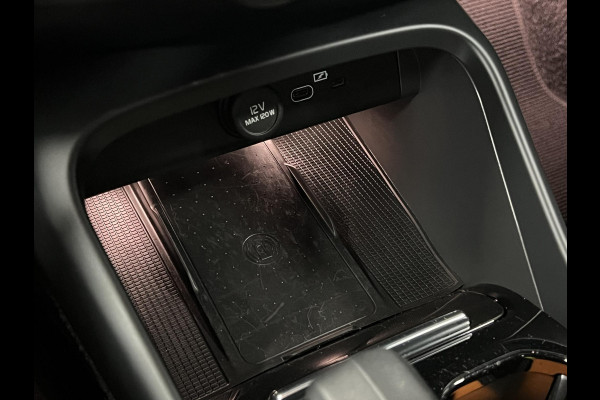 Volvo XC40 Single Motor Ultimate Adapt. cruise control | Open dak | 360 camera | Stoel-/stuurverwaming |  Harman & Kardon | Memory | Keyless | 20" wielen