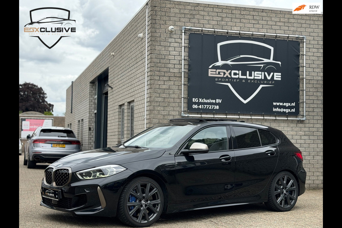 BMW 1 Serie M135i xDrive High Executive PANO|CAMERA|HUD|H&K|SFEERVERLICHTING