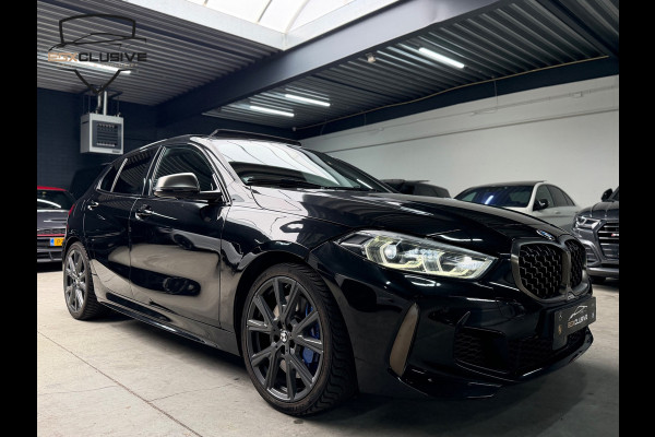 BMW 1 Serie M135i xDrive High Executive PANO|CAMERA|HUD|H&K|SFEERVERLICHTING