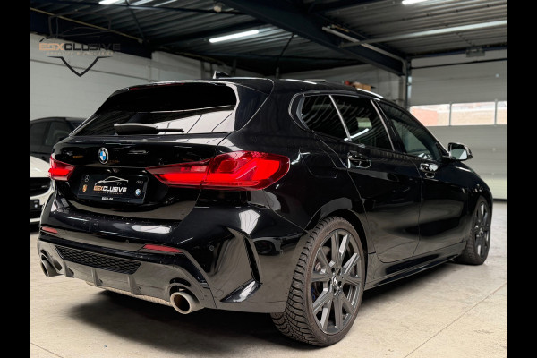 BMW 1 Serie M135i xDrive High Executive PANO|CAMERA|HUD|H&K|SFEERVERLICHTING