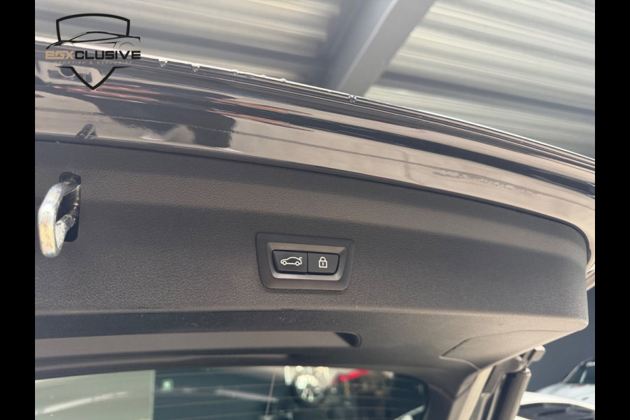 BMW 1 Serie M135i xDrive High Executive PANO|CAMERA|HUD|H&K|SFEERVERLICHTING