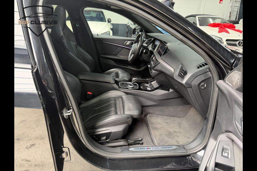 BMW 1 Serie M135i xDrive High Executive PANO|CAMERA|HUD|H&K|SFEERVERLICHTING