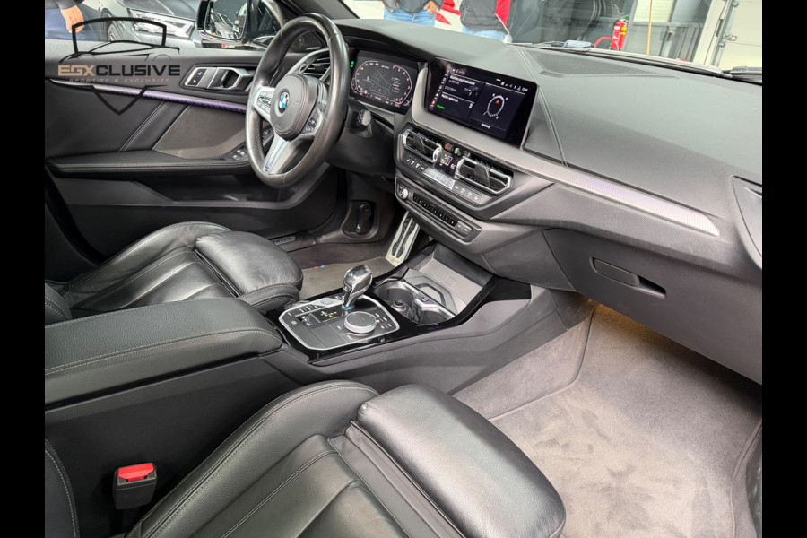BMW 1 Serie M135i xDrive High Executive PANO|CAMERA|HUD|H&K|SFEERVERLICHTING