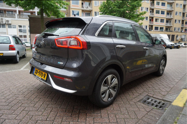 Kia Niro 1.6 GDi Hybrid DynamicLine Aut6 | LEER/ stof | Cruise + Lane | Apple Carplay/ Android Auto | 4/26 dealer beurt gehad |