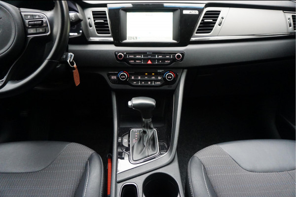 Kia Niro 1.6 GDi Hybrid DynamicLine Aut6 | LEER/ stof | Cruise + Lane | Apple Carplay/ Android Auto | 4/26 dealer beurt gehad |