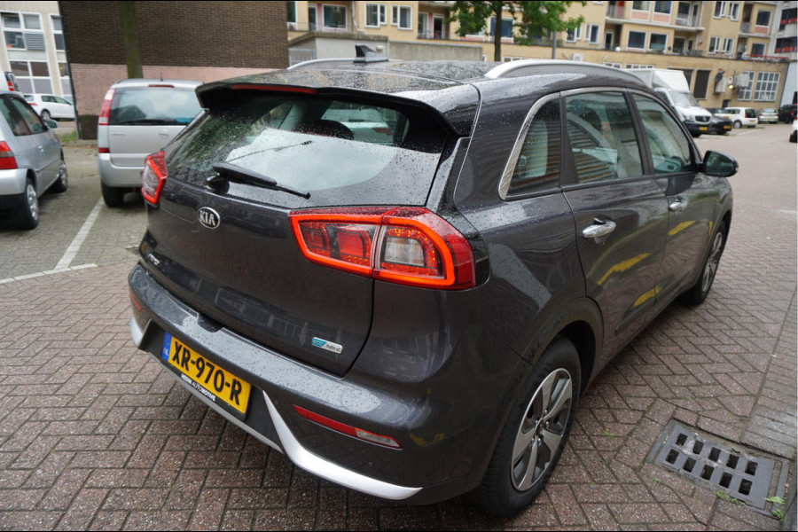 Kia Niro 1.6 GDi Hybrid DynamicLine Aut6 | LEER/ stof | Cruise + Lane | Apple Carplay/ Android Auto | 4/26 dealer beurt gehad |