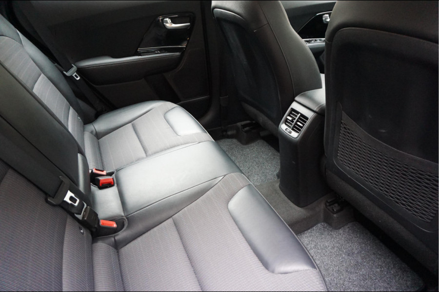 Kia Niro 1.6 GDi Hybrid DynamicLine Aut6 | LEER/ stof | Cruise + Lane | Apple Carplay/ Android Auto | 4/26 dealer beurt gehad |