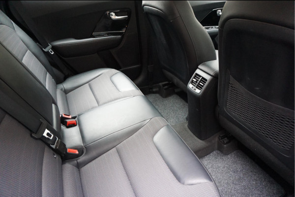 Kia Niro 1.6 GDi Hybrid DynamicLine Aut6 | LEER/ stof | Cruise + Lane | Apple Carplay/ Android Auto | 4/26 dealer beurt gehad |