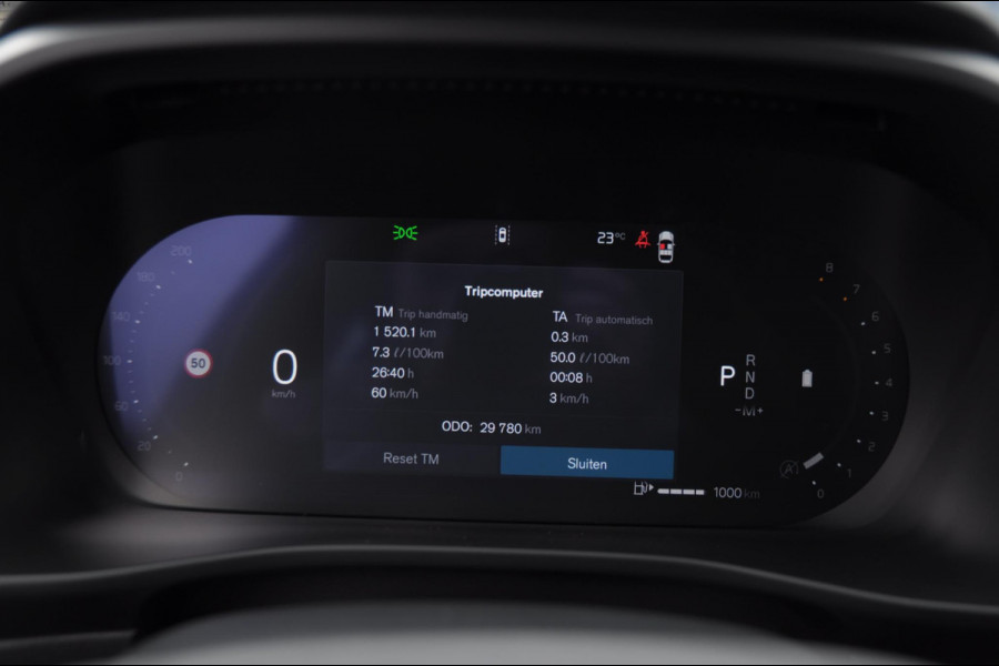 Volvo XC40 211PK Automaat B4 Plus Dark / Trekhaak / Navigatie / Adaptive Cruise / Harman Kardon / Stuur- & Stoelverwarming / Elektrische achterklep / Achteruitrijcamera / Elektrische stoelverst. met geheugen