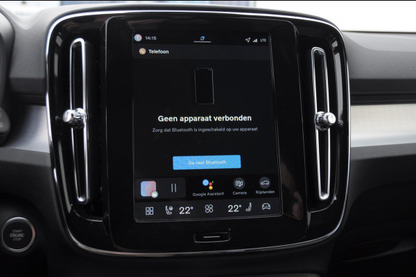 Volvo XC40 211PK Automaat B4 Plus Dark / Trekhaak / Navigatie / Adaptive Cruise / Harman Kardon / Stuur- & Stoelverwarming / Elektrische achterklep / Achteruitrijcamera / Elektrische stoelverst. met geheugen
